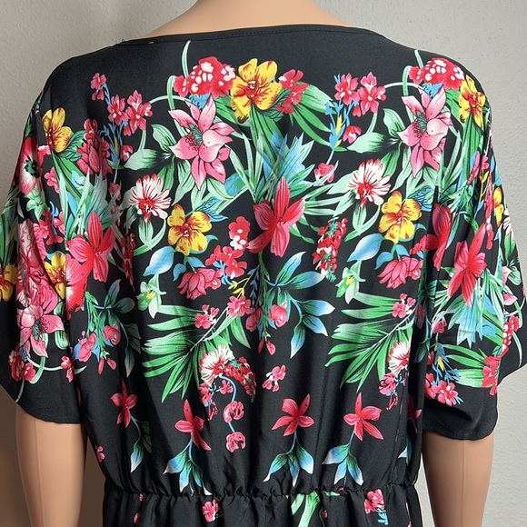 Shein Curve 2XL Black Floral Maxi Dress - Vibrant and Elegant - Picture 5 of 7